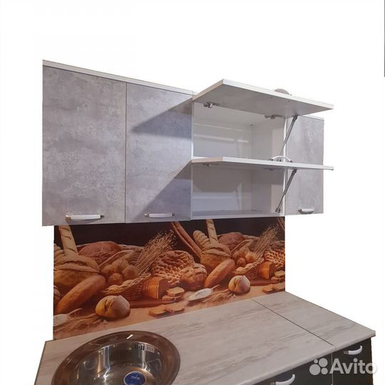 Кухонный гарнитур новый
