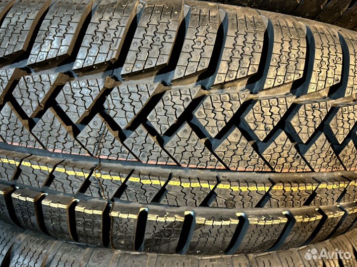 Continental ContiWinterContact TS 850P SUV 215/65 R16