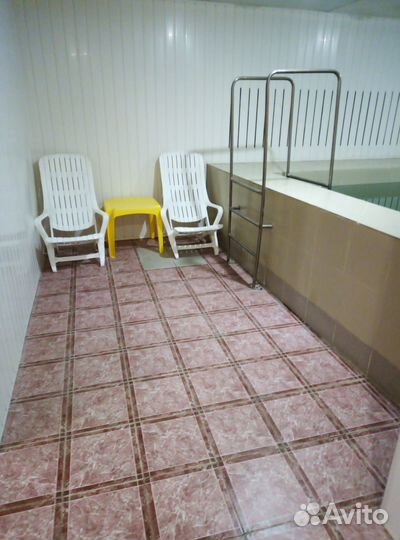 Баня с теплым бассейном.На Тамбовской