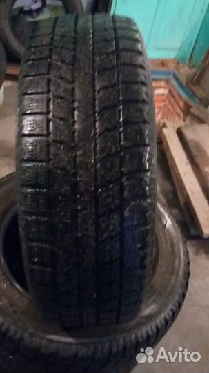 Toyo 310 225/60 R17