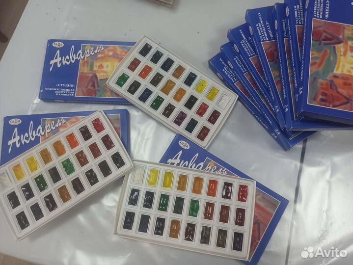 Акварель художественная Гамма 24 цвета