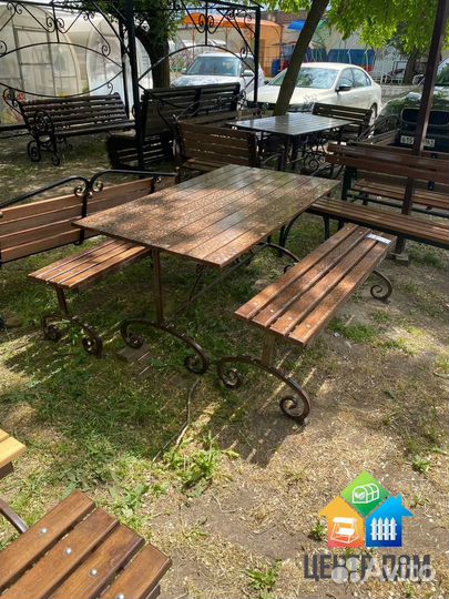 Скамейка уличная