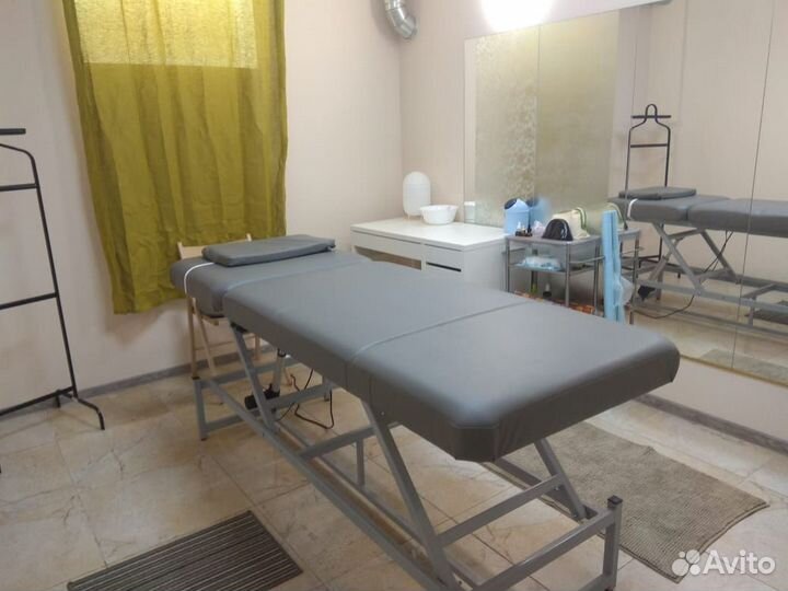Массажная кушетка с электроприводом