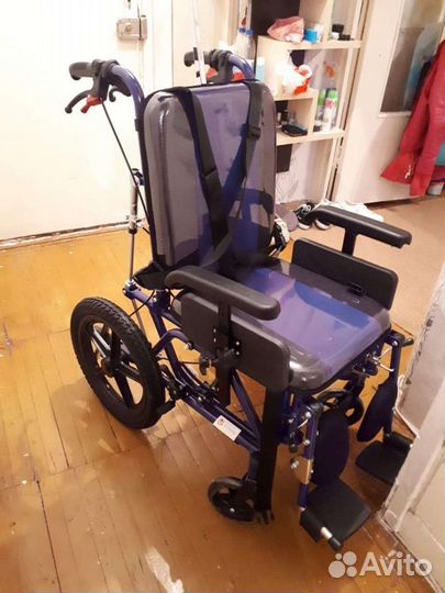 Инвалидная коляска новая