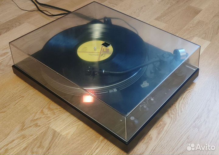 Виниловый проигрыватель Technics SL-2000