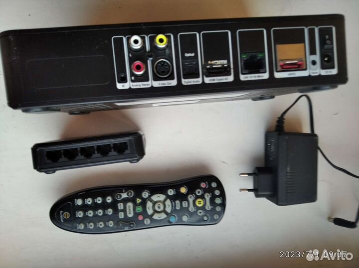 Тв приставка Билайна и роутер