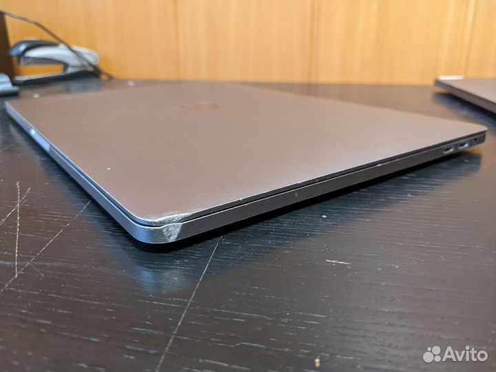 Apple MacBook Pro 13 2019