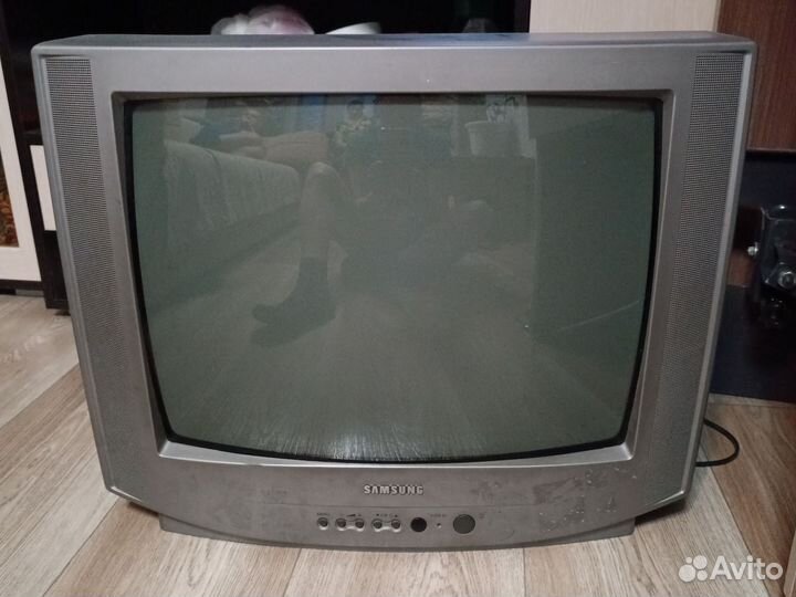 Телевизор samsung