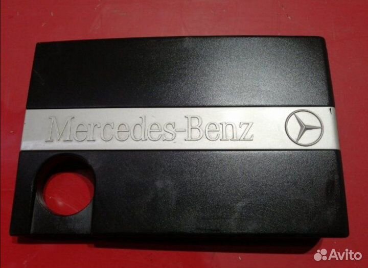 Крышка двс декоративная Mercedes Benz E-Class W211