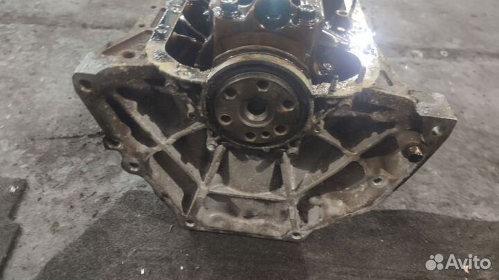 Блок двигателя Honda Civic 5