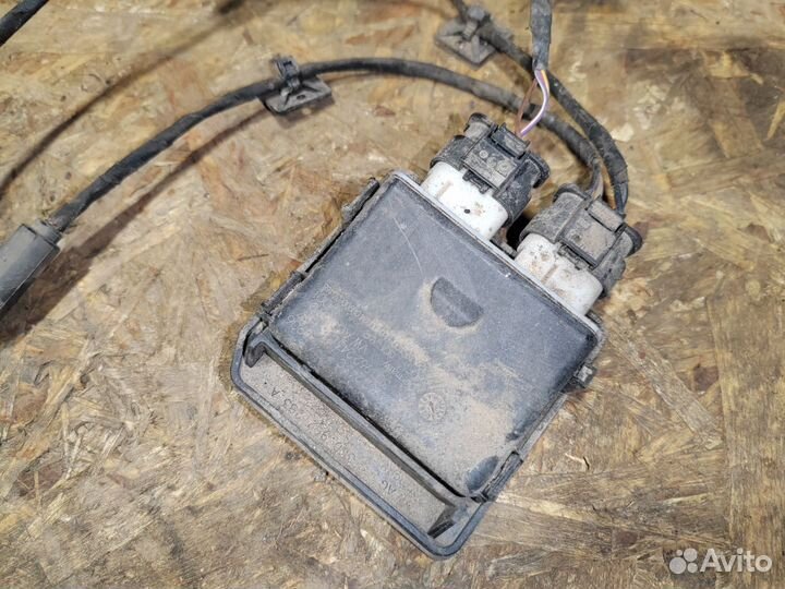Блок управления крышкой багажника Volkswagen 3