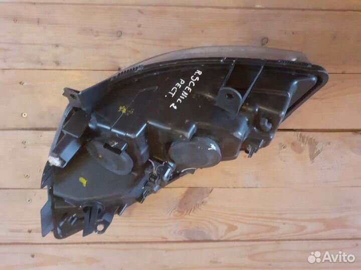 Фара правая Renaylt Scenic 2 рестайлинг