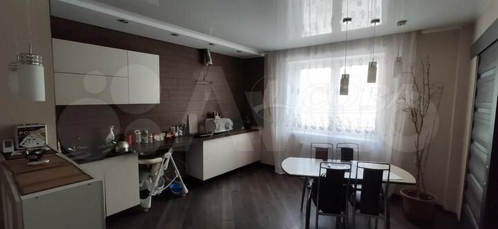 3-к. квартира, 80 м², 6/16 эт.