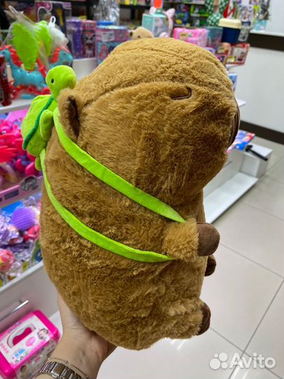 Капибара малыш с рюкзаком