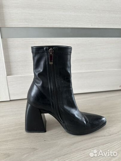 Сапоги весенние 36