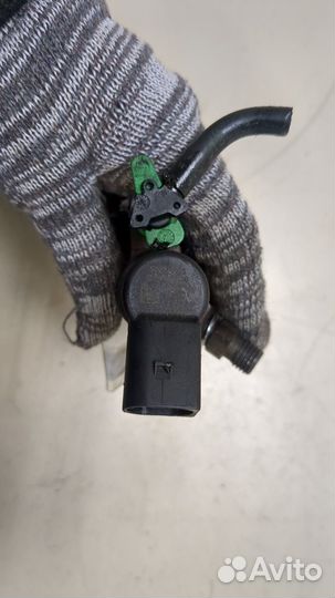 Форсунка топливная Peugeot 3008, 2011