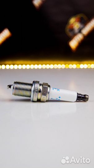 Свеча зажигания Audi A3/A4/Q5/TT, VW Eos/Golf/Jett