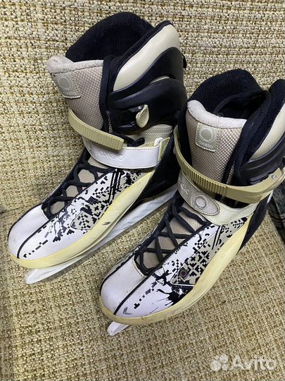 Коньки хоккейные