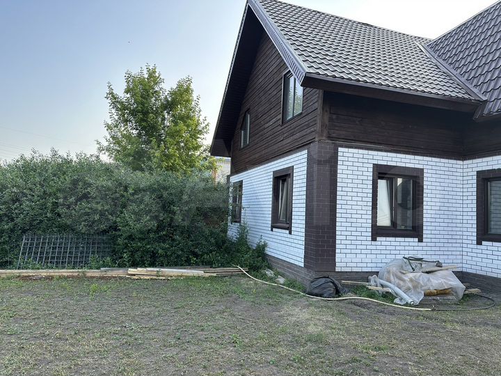 Дом 140 м² на участке 11 сот.