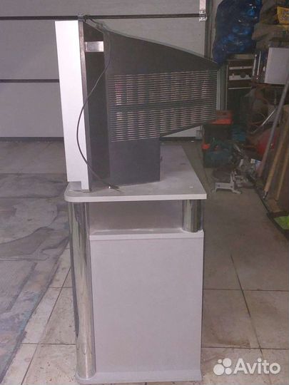 Телевизор с тумбой