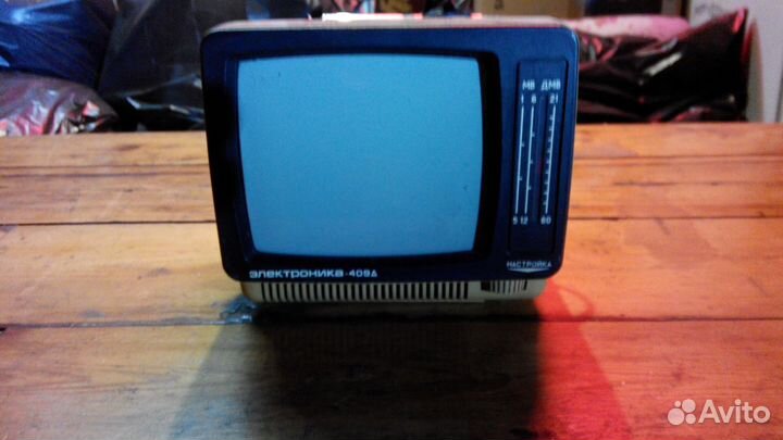 Антикварный минителевизор СССР