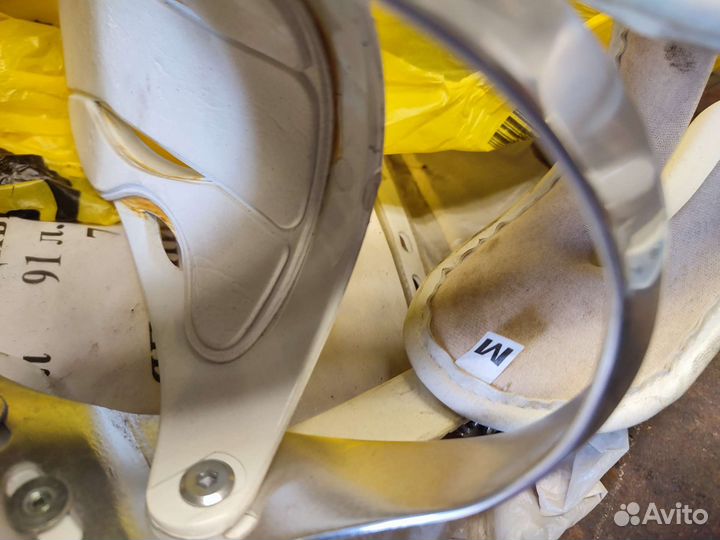 Крепления для сноуборда Bonza