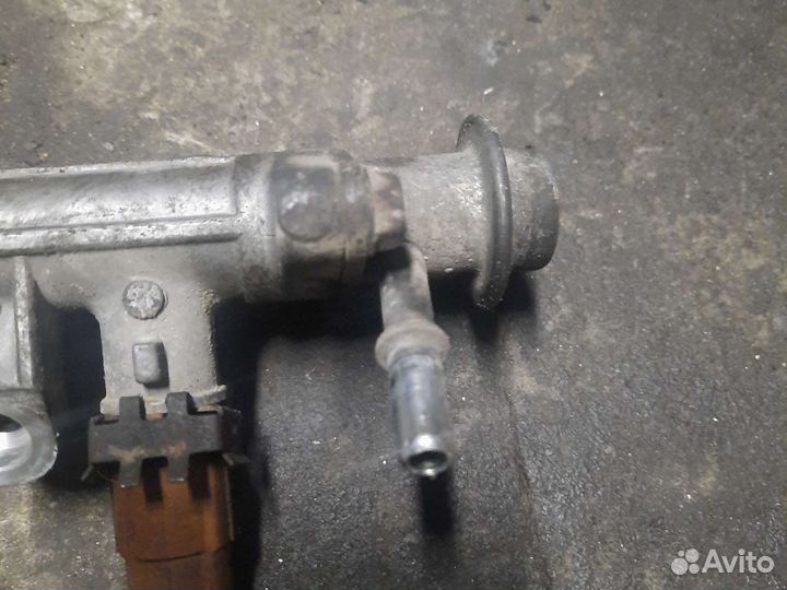 Топливная рампа kia sephia 2 1.8