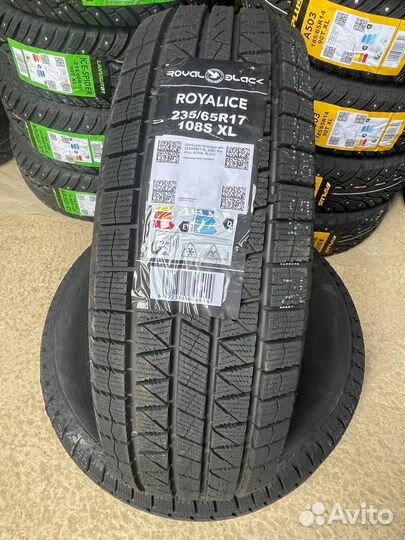 Royal Black Royal Ice 235/65 R17 112S