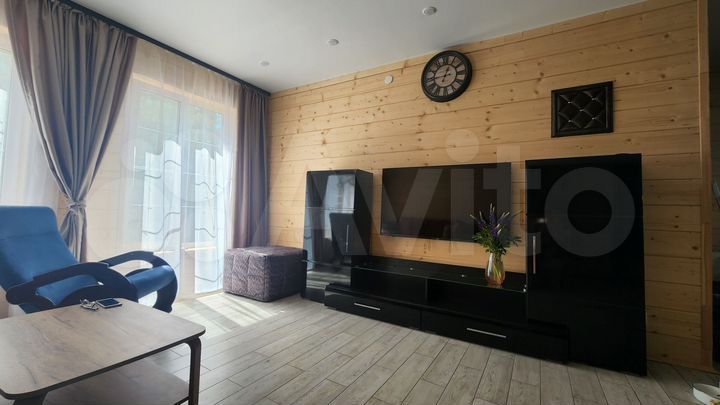 Коттедж 210 м² на участке 20 сот.