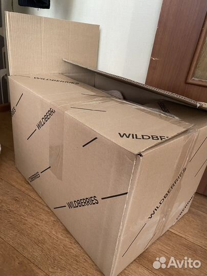 Вещи детские коробкой