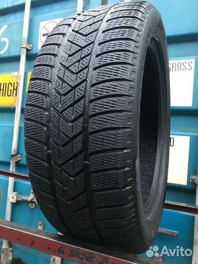 Pirelli Scorpion Winter 235/50 R19