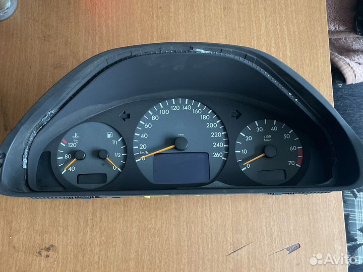 Щиток приборов w210 рест дорест