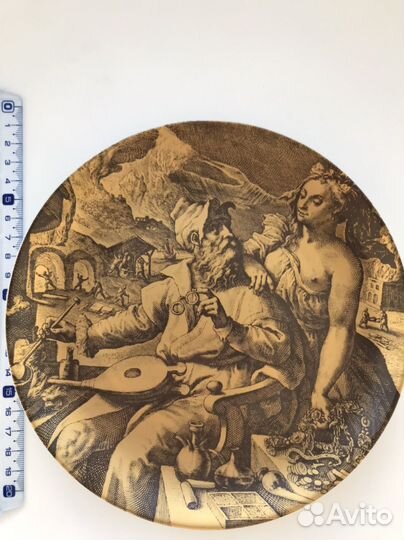 Тарелка коллекционная