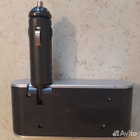 Зарядное устройство на 3 гнезда и USB