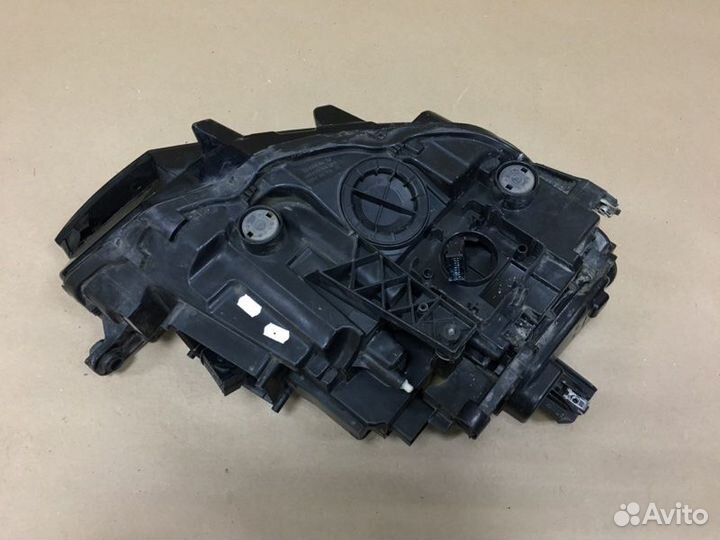 Фара LED передняя левая Volkswagen Passat B8