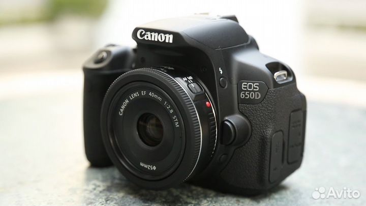 Canon EF 40mm f/2.8 STM