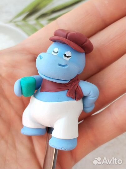 Чайная ложка с декором 