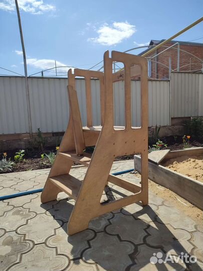 Башня помощника монтессори