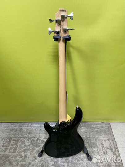 Бас гитара Cort с комбиком Warwick