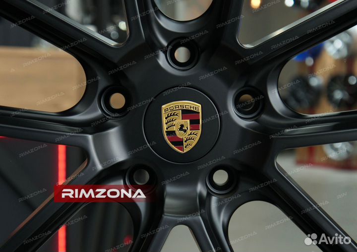 Кованые диски R22 на Porsche 911