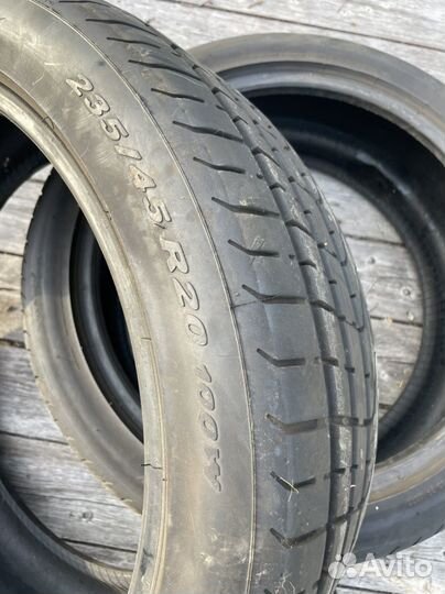 Pirelli P Zero 235/45 R20 100W