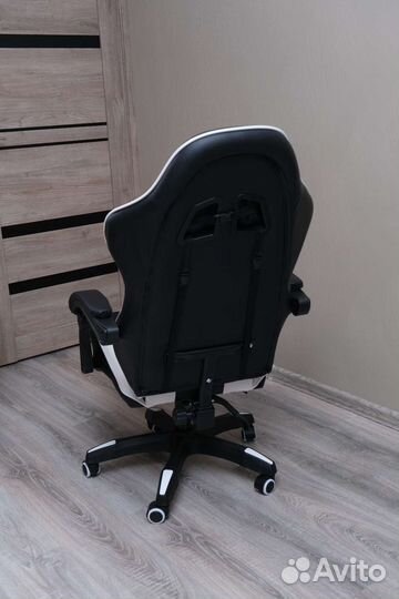 Компьютерное кресло новое