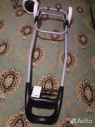 Тележка на колесах