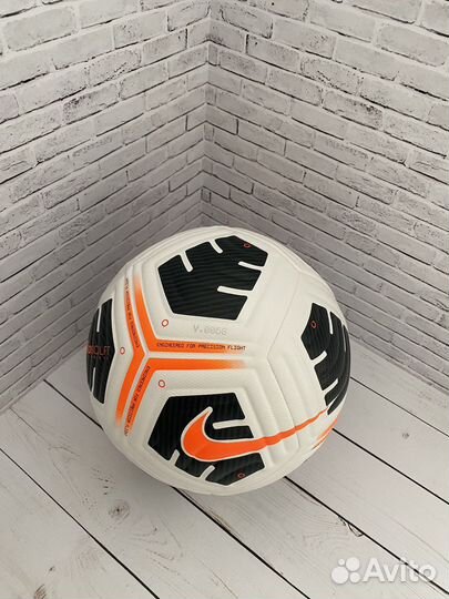 Футбольный мяч Nike flight FIFA