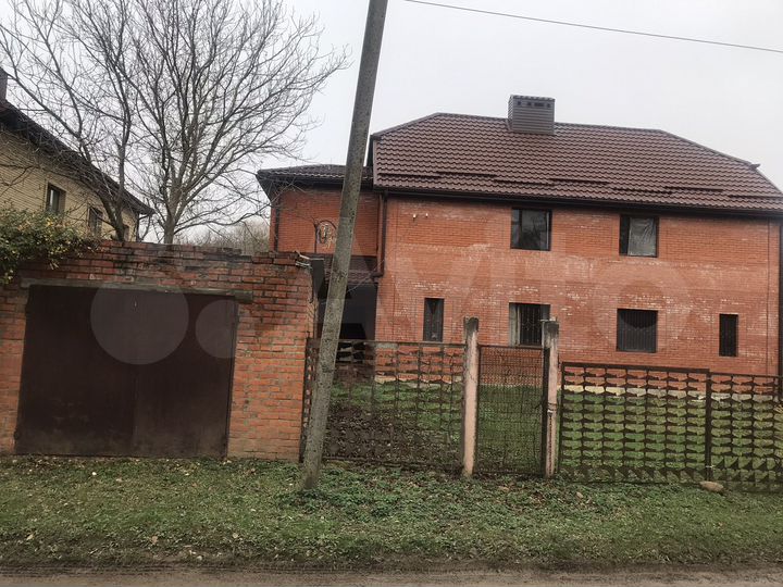 Дом 175 м² на участке 19,5 сот.