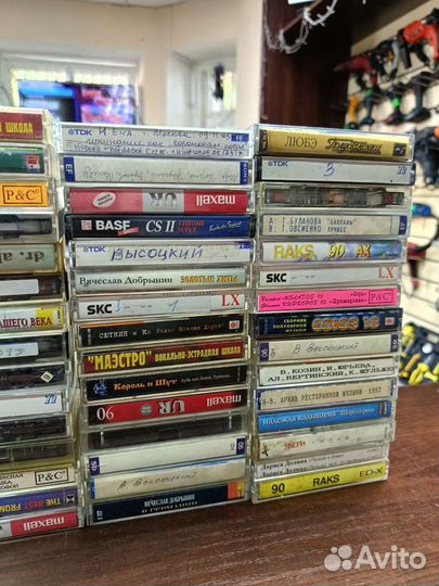 Аудио кассеты 60шт