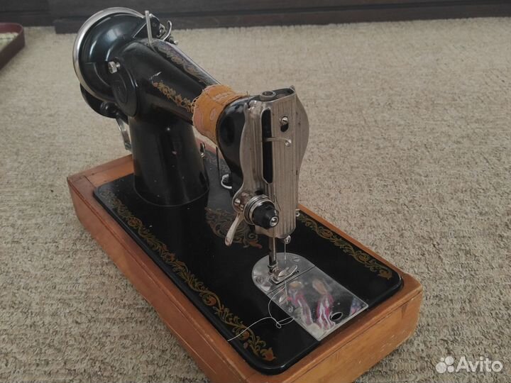 Швейная машина бу