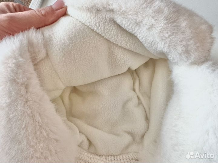 Шапка и варежки новые