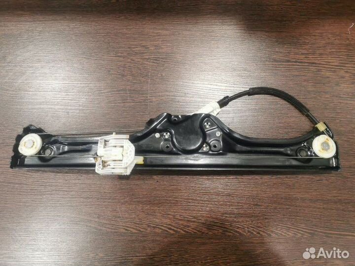 Стеклоподъемник задний правый Bmw X5 E70 3.0