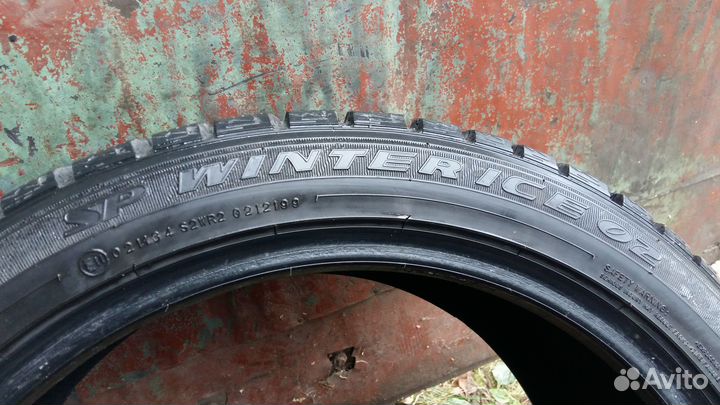 Dunlop SP Winter Ice 02 255/40 R19 100T